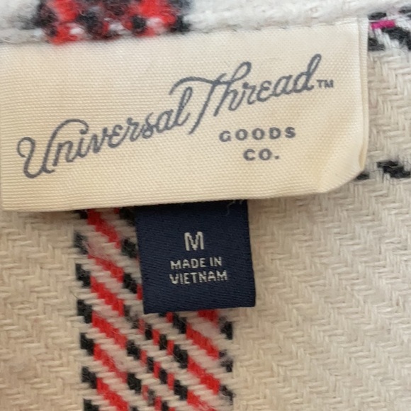 Universal Thread Shacket - Picture 4 of 11